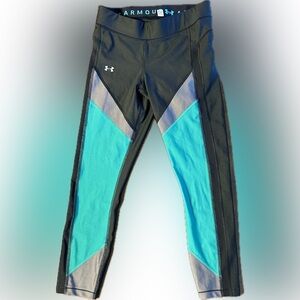 UA Compression Crop Legging